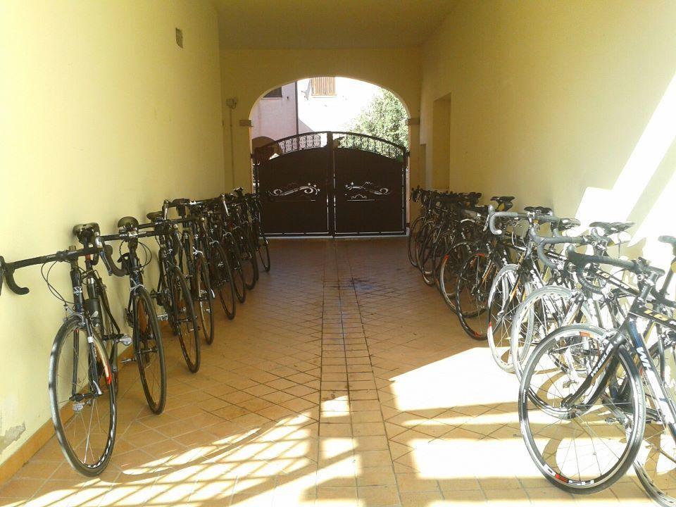 Castello Di Tavolara Hotel Porto San Paolo  Buitenkant foto