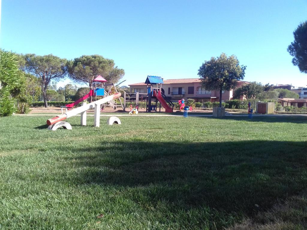 Castello Di Tavolara Hotel Porto San Paolo  Buitenkant foto